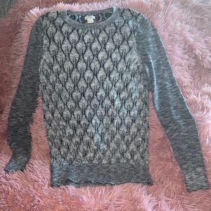 J Crew Ladies Sweater~ XSmall Gray~ Gorgeous Feather Pattern